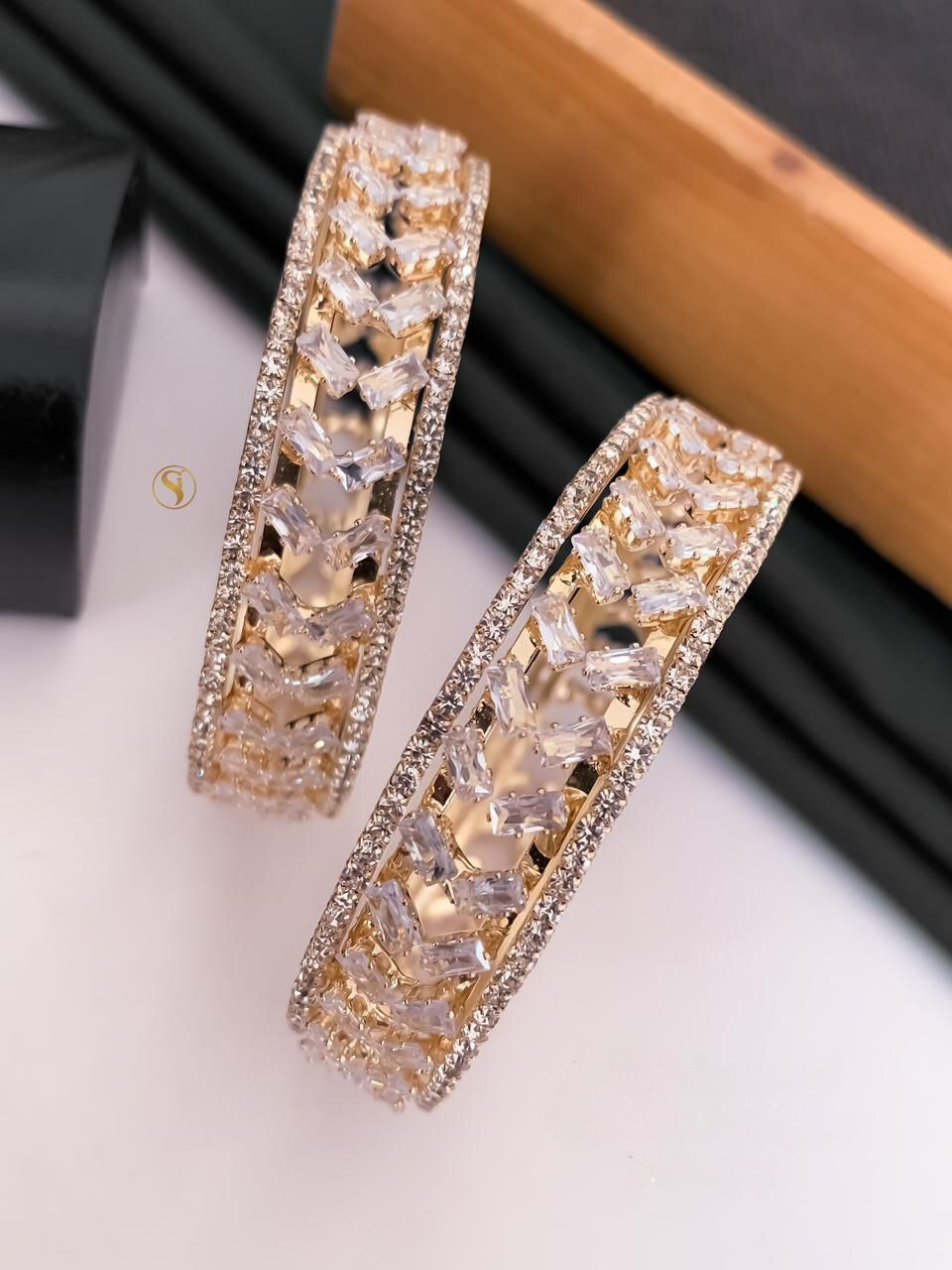 Rose Gold Plated Studded Traditional Bangle