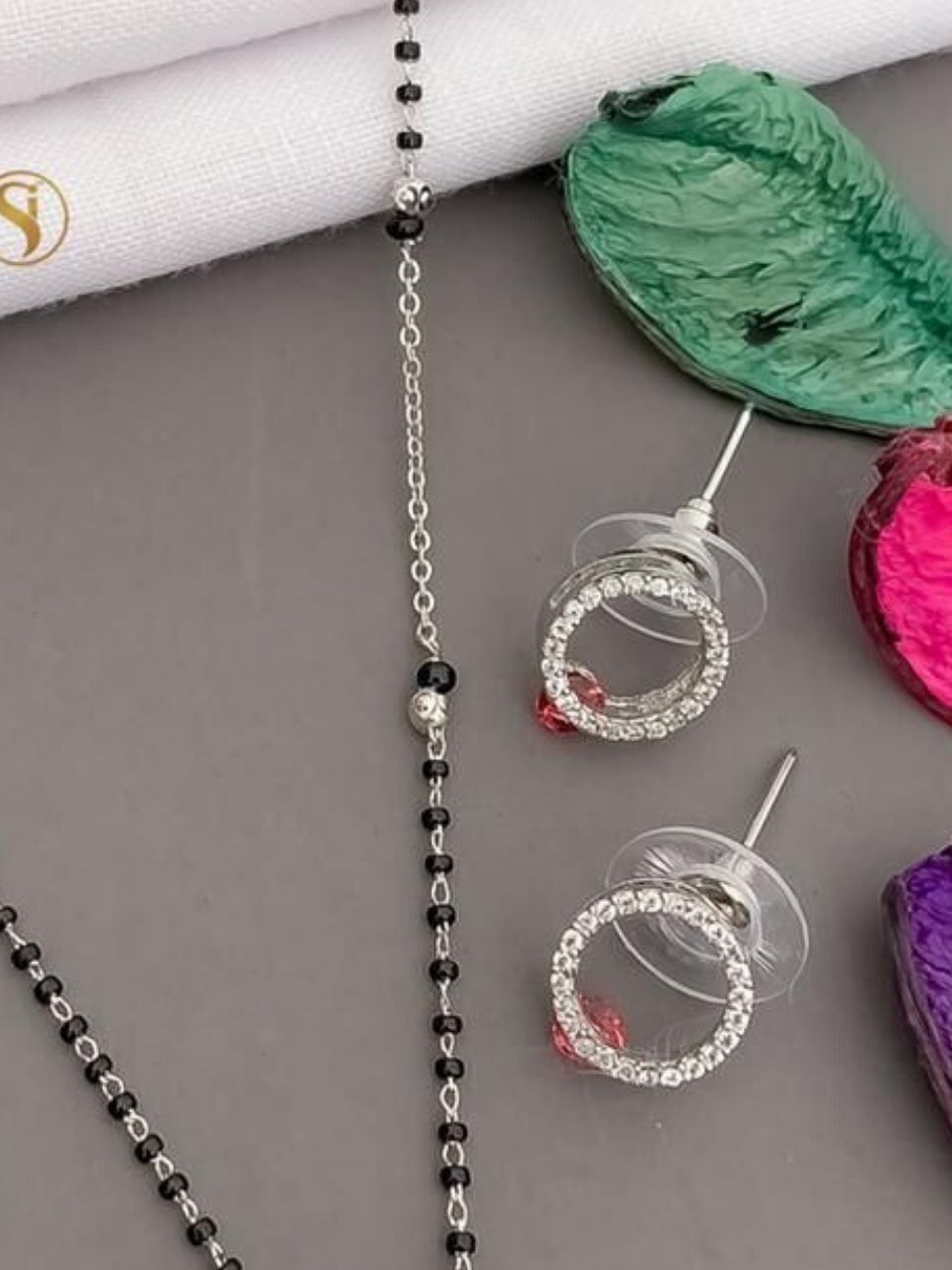 SILVER PLATED MANGALSUTRA PENDED SET WITH EMERALD STONES