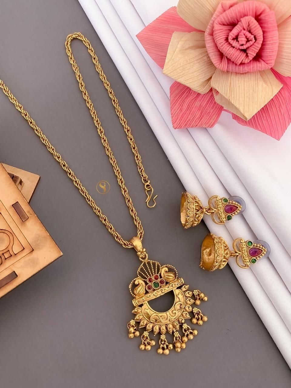 Allure Charming Gold Plated Pendant Set