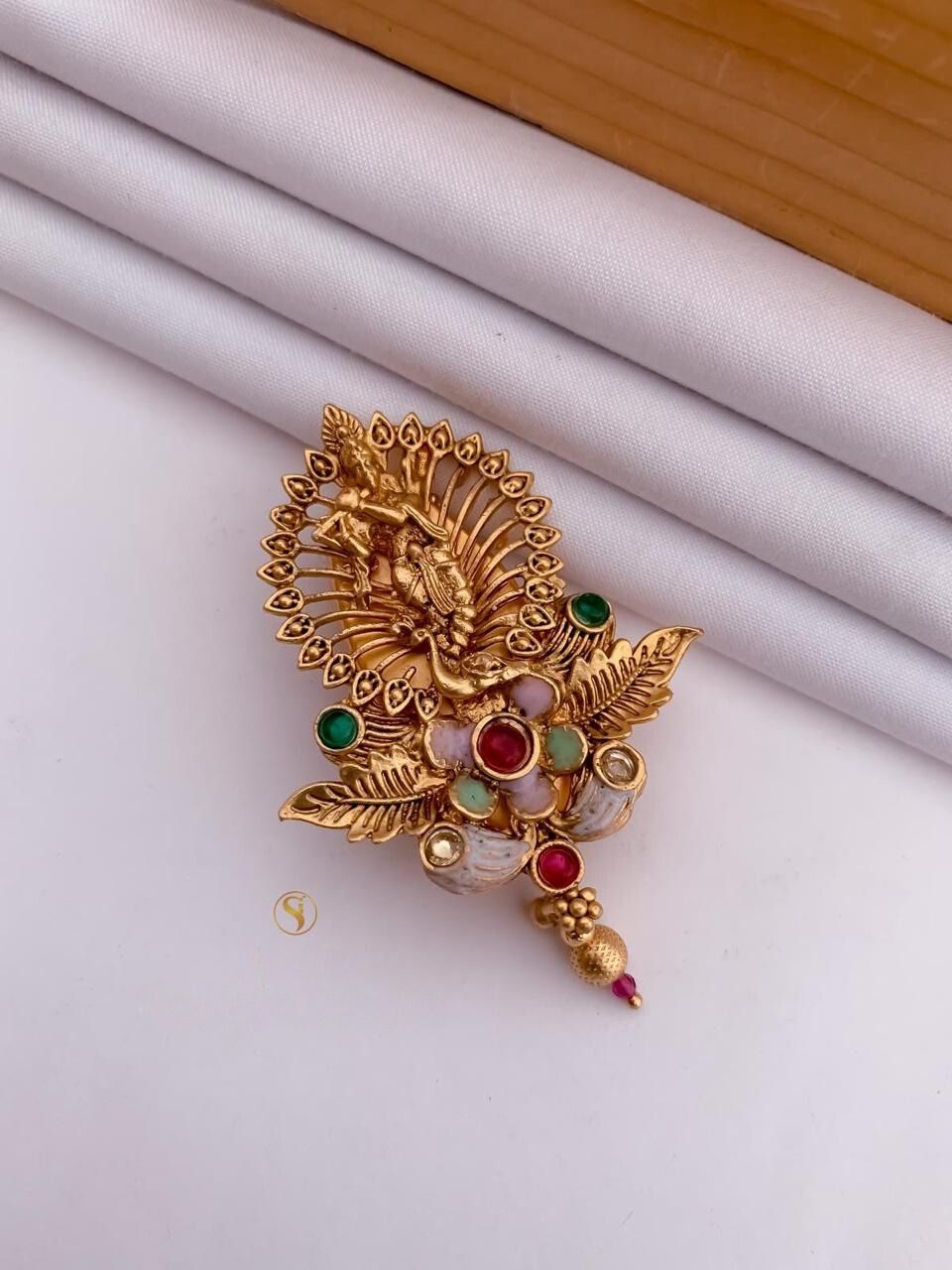Krishna Matt Gold Plated Saree Pin